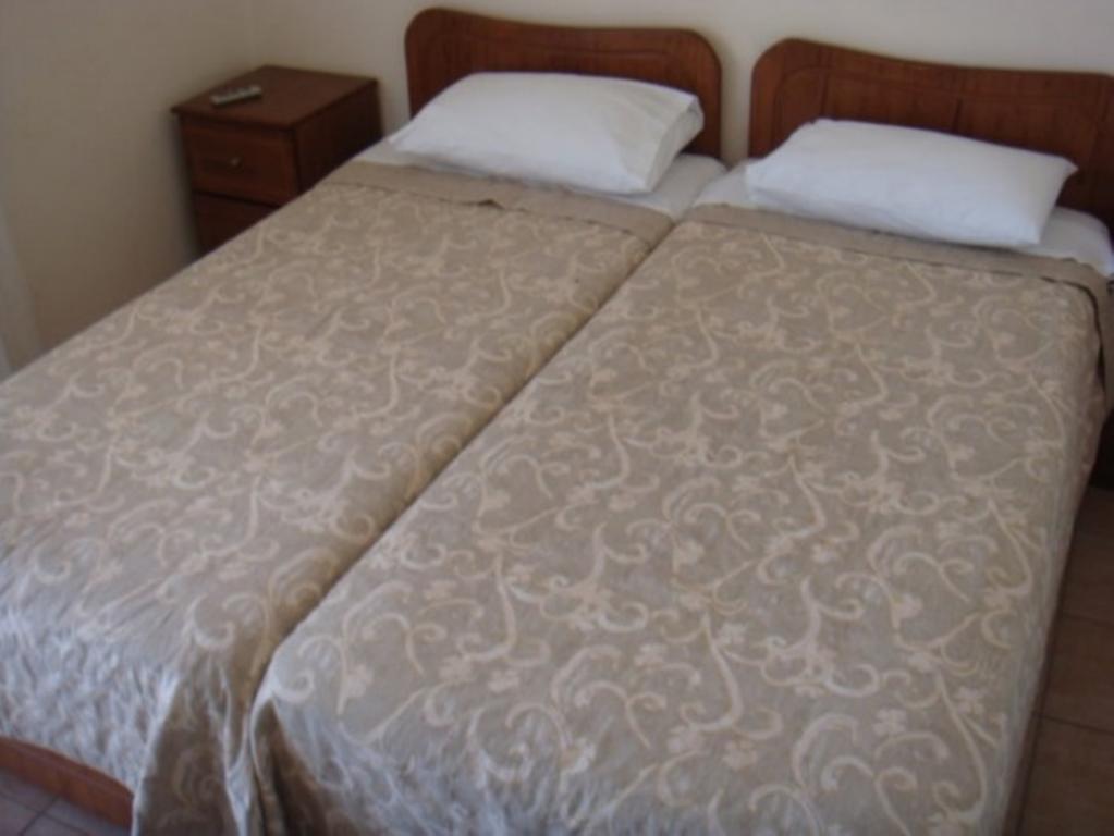 Hotel Anemos Agía Triás Zimmer foto
